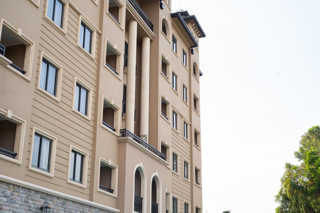 Fontis Residences Hotel 캄팔라 외부 사진